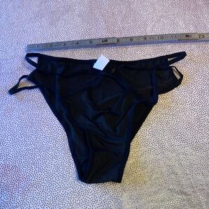 Women's Hollow Out Butterfly Bowknot Triangle Panties size M new   without…